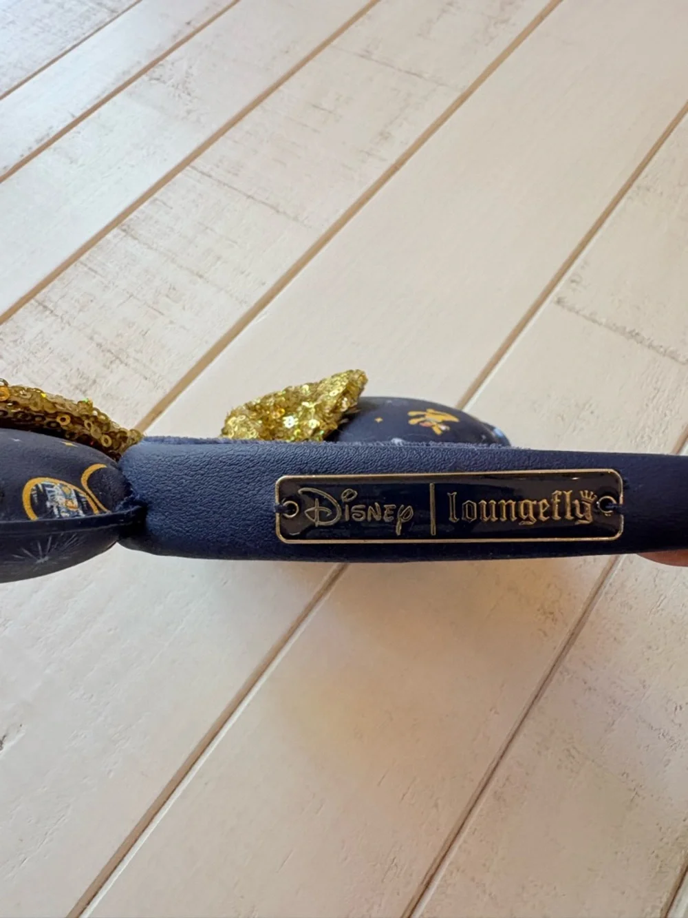Disney Loungefly 50th Anniversary Minnie Ears with Gold Sequin Bow - Picture 4 of 4